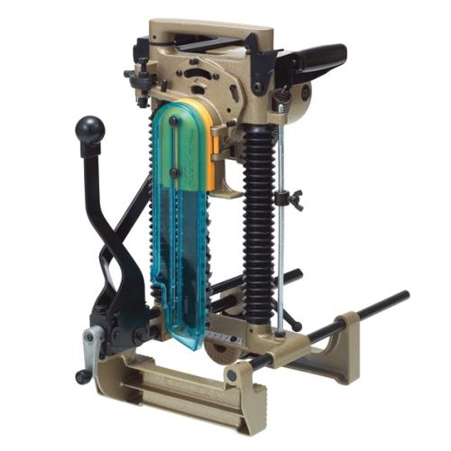 Ланцюговий пазувальний верстат Makita 7104L, 1140 Вт