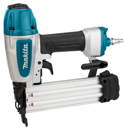 Цвяхозабивний пістолет Makita AF506
